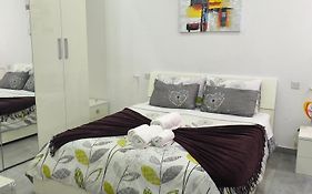 One Bedroom Tea Apartment Il-Gzira
